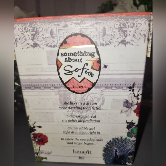 Something About Sofia by Benefit EDT / Eau De Toilette Gift Set; 30ml /1.0 fl.oz - Picture 6 of 13